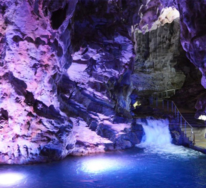 LE GROTTE DI PERTOSA